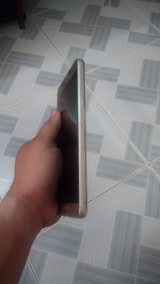 ss a9 pro vang..jpg