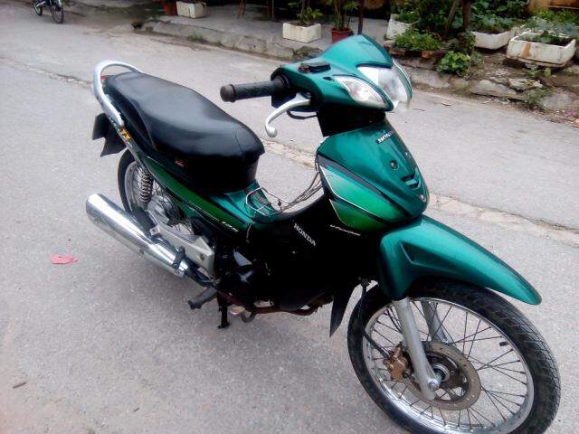 Future 2 màu xanh..jpg