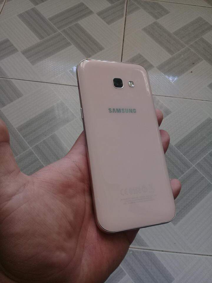 Samsung Galaxy A5 2017...jpg
