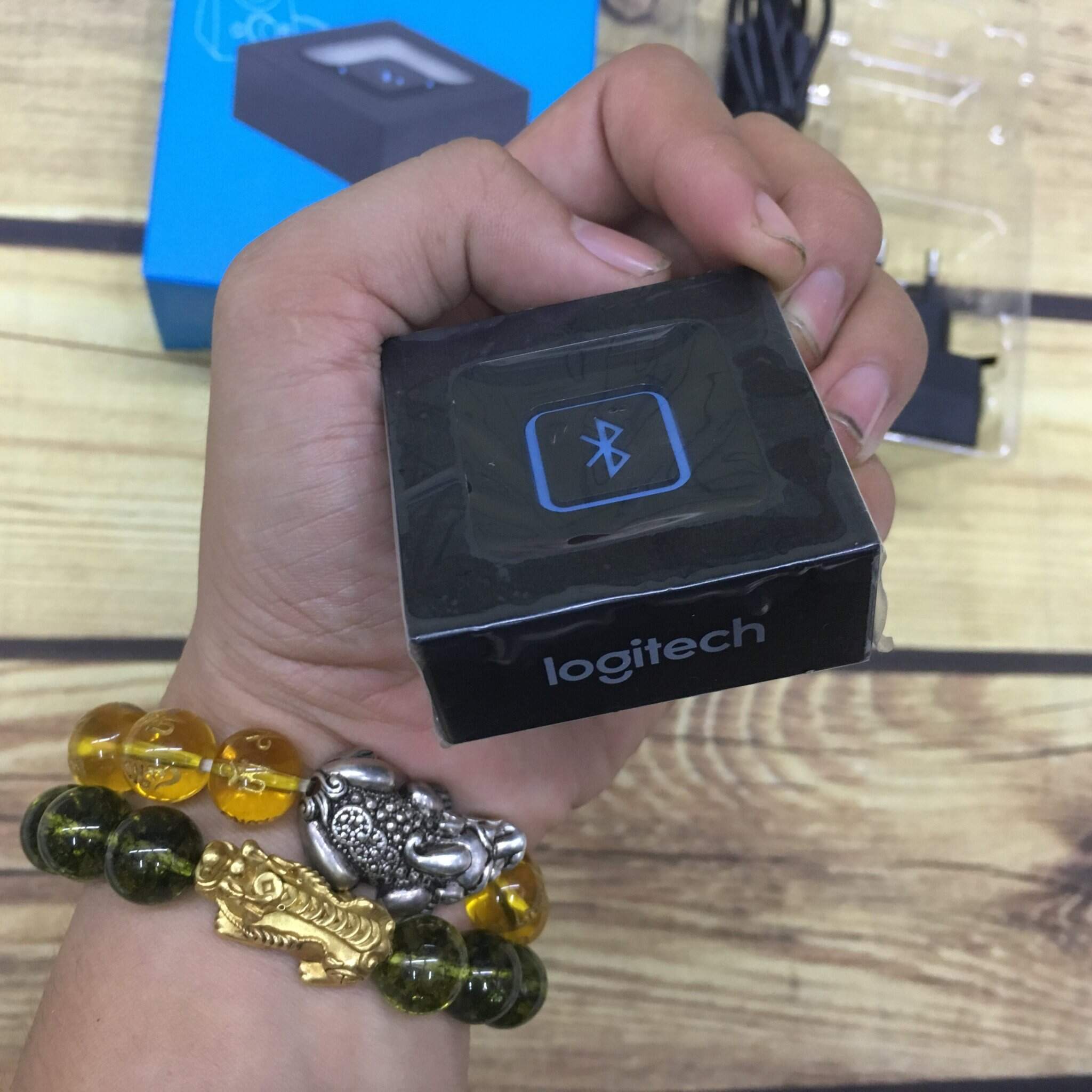 Logitech-Bluetooth-Audio- Receiver-2.JPG