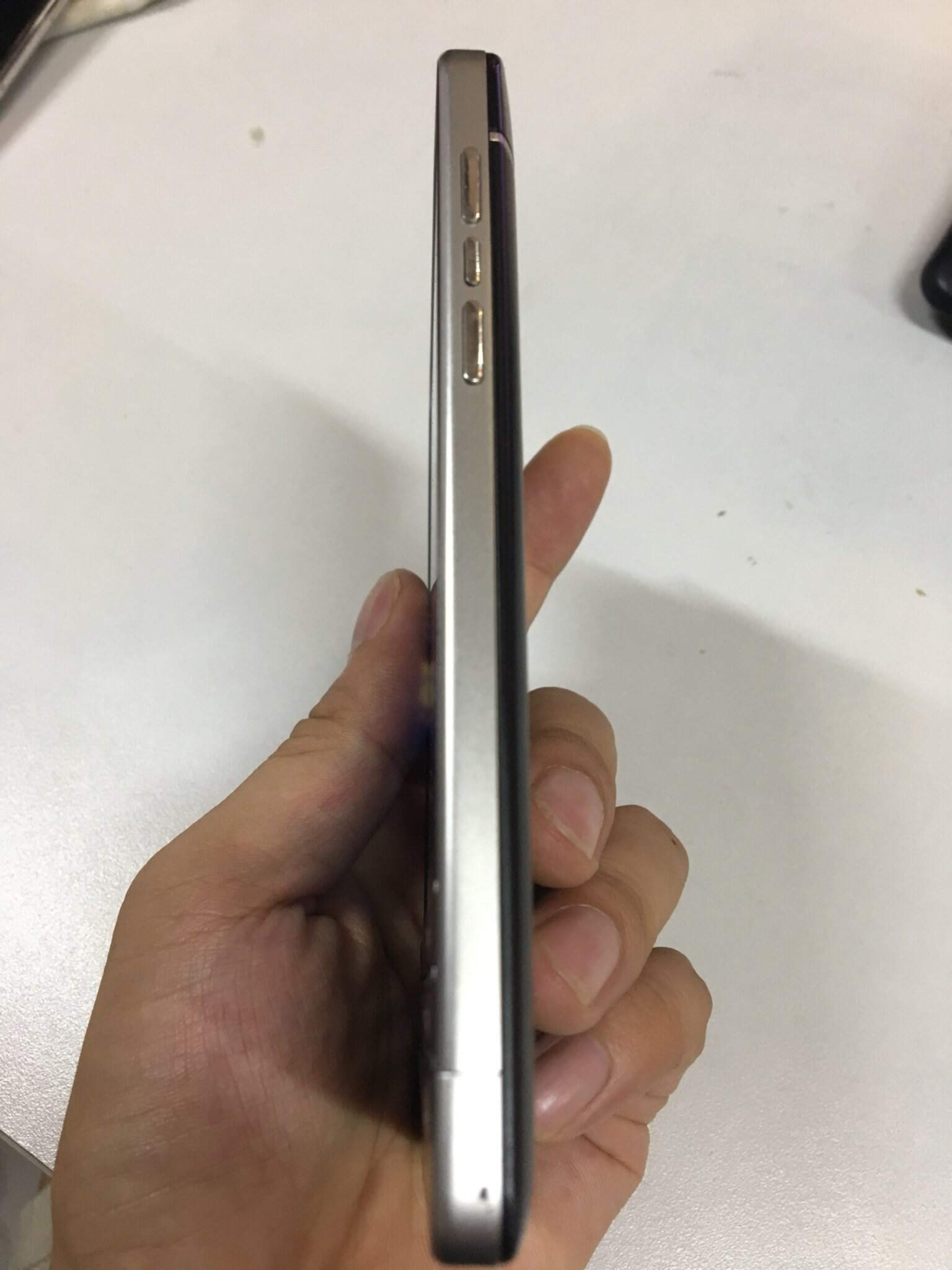 thu mua dien thoai cu gia cao (3).jpg