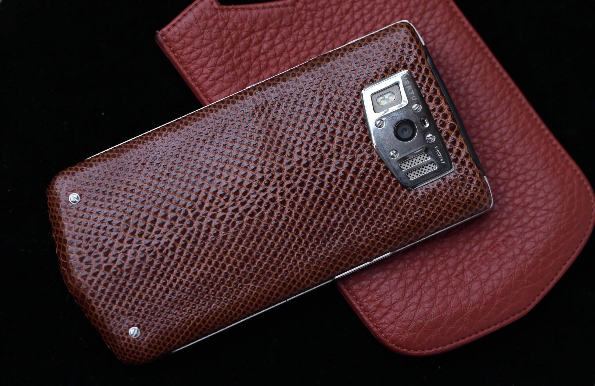 vertu Vb.JPG