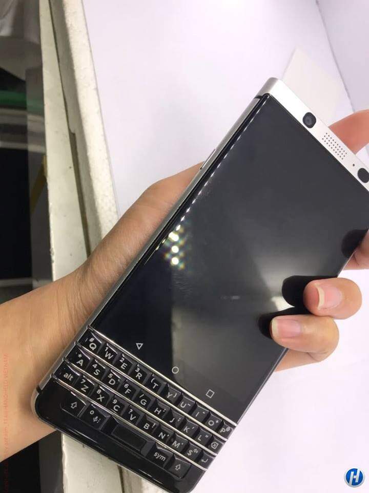 Blackberry KeyOne.jpg